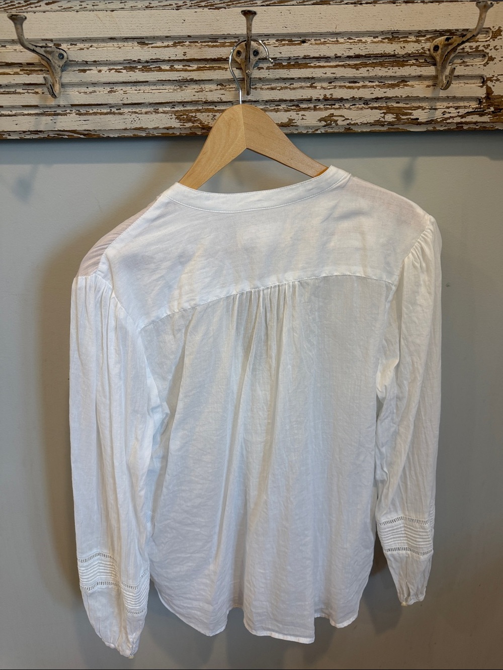 Trovata Birds of Paradise White Blouse Size Large - Picture 3 of 8